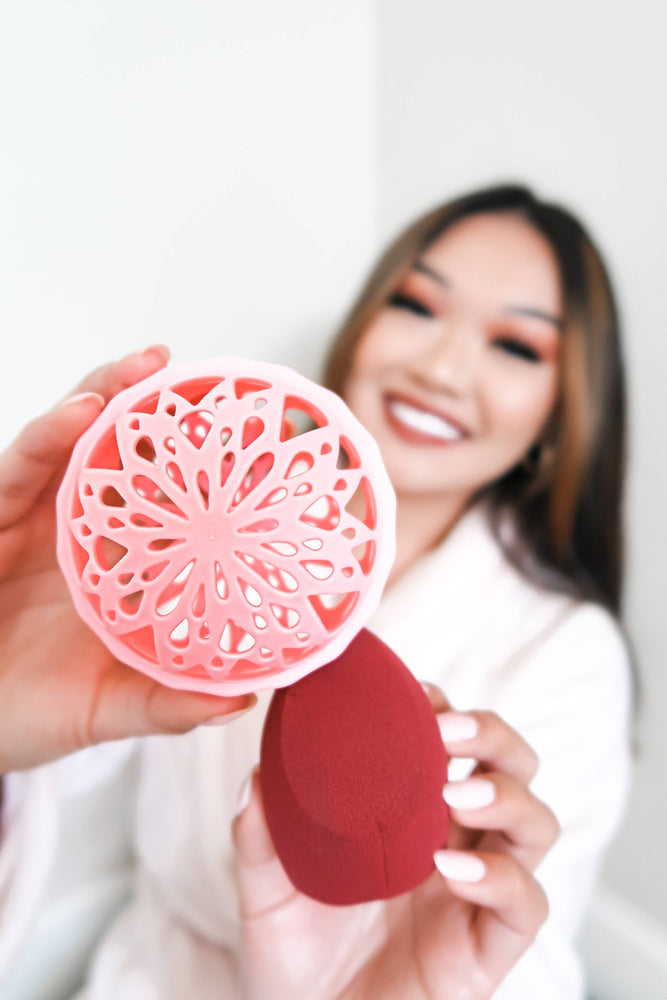 MakeUp Eraser - The Sponge | Machine Washable MakeUp Blender